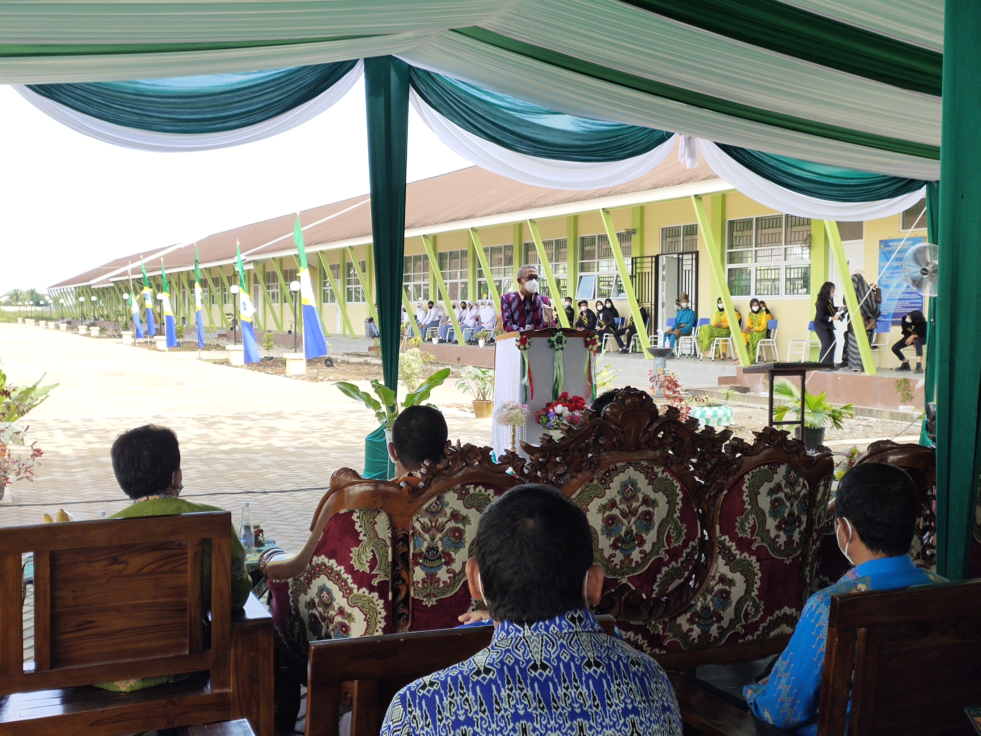 SMA Negeri 11 Pontianak Diresmikan