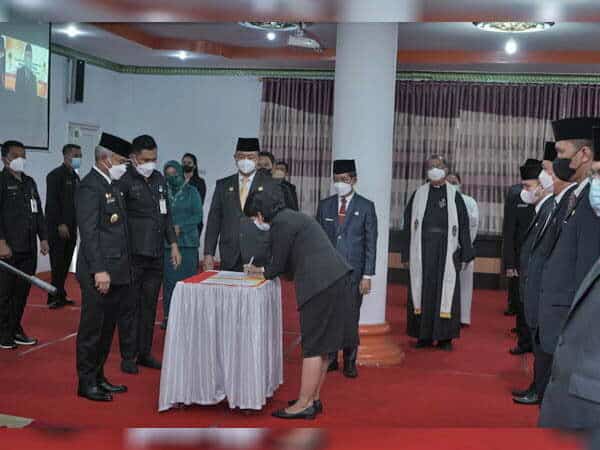 Martin Rantan Rotasi Puluhan Jabatan Kadis di Ketapang