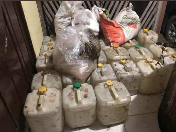 Rumah Produksi Arak di Sungai Melayu Rayak Ketapang Digerebek Polisi