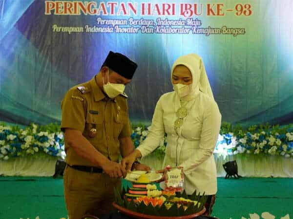 Wabup Wahyudi Harap Hari Ibu Jadi Momentum Kemajuan Wanita Kapuas Hulu