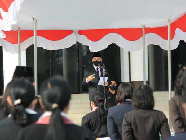 Wagub Ria Norsan Lantik 572 Pejabat Fungsional Pemprov Kalbar