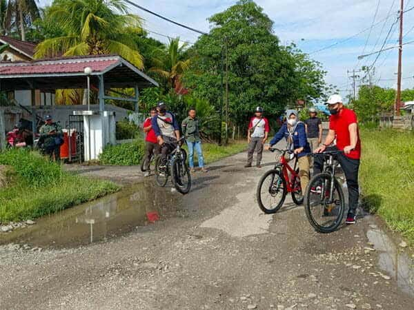 Tinjau Kondisi Jalan Amin dan KS Tubun Putussibau, Bupati Fransiskus Diaan: Sudah Masuk Perencanaan