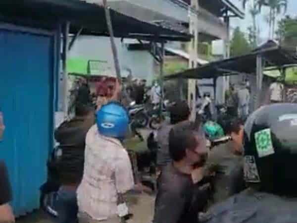 Dua Kelompok Buruh Bentrok di Sungai Raya Kubu Raya