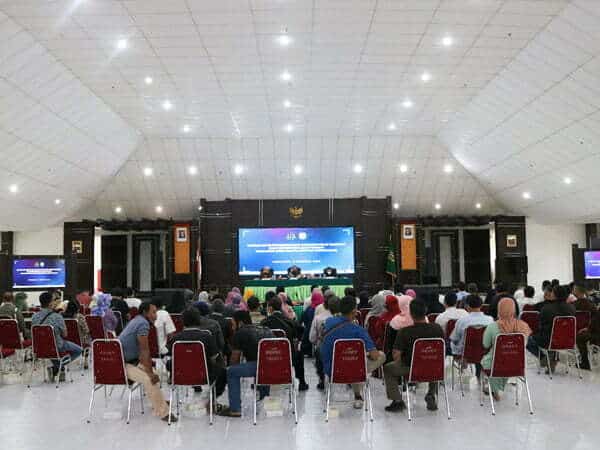 Kajati Kalbar Minta Pedagang di GOR Khatulistiwa Pontianak Segera Berkemas