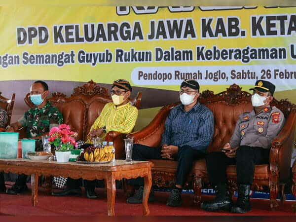 Ajak Sinergi, Ini 3 Pesan Bupati Martin Rantan untuk Keluarga Besar Paguyuban Jawa Ketapang