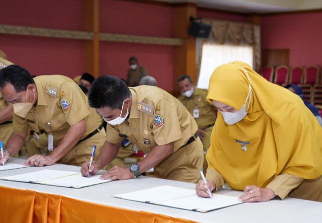 Kepala OPD Kota Pontianak Tandatangani Perjanjian Kinerja, Edi Rusdi Kamtono: Ini sebagai Dasar Kita Mengevaluasi