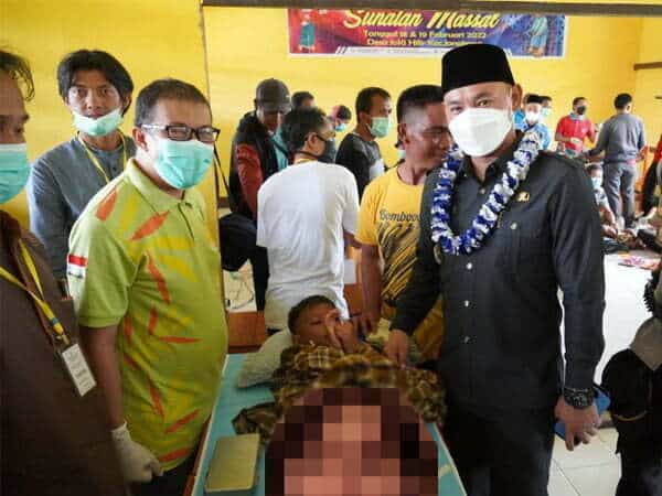 Buka Pengobatan Gratis dan Sunatan Massal di Jongkong, Wahyudi Hidayat: Kesehatan Investasi Masa Depan
