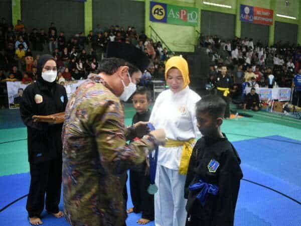 Ratusan Pesilat Berlaga di Bahasan Cup