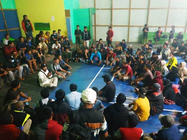 Datangi DPRD, Warga Bukit Penai Silat Hilir Pertanyakan Kejelasan HGU PT RAP