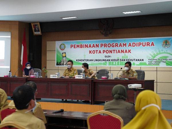 Edi Kamtono Targetkan Limbah Rumah Tangga di Pontianak Bekurang 25 Persen Tahun 2023