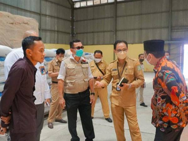 Komisi 2 DPRD Kalbar Minta Wilmar Perbanyak Produksi Minyak Goreng Curah dengan Harga Murah