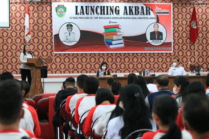 Referensi Tertulis Kebudayaan Kabupaten Landak Sangat Sedikit, Karolin Beberkan Penyebabnya