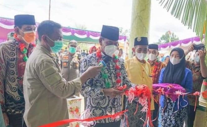 Resmikan Masjid As-Salam Desa Jago Bersatu, Farhan: Jangan Hanya untuk Salat