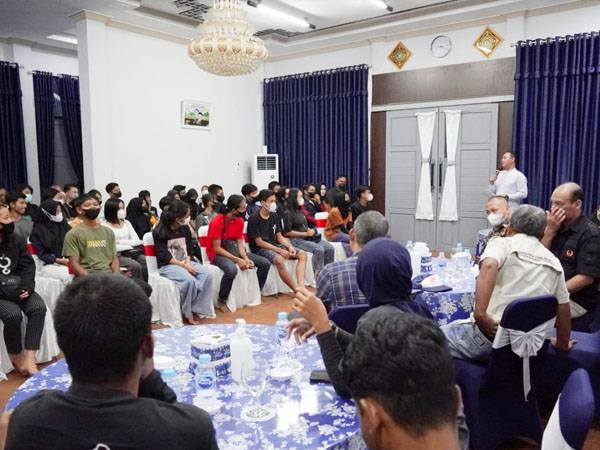 Ramah Tamah dengan Atlet Panjat Tebing se-Kalimantan Barat, Wahyudi Hidayat: Selamat Bertanding