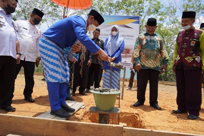 Khataman Wada’ dan Wisuda Santri Ponpes Al-Jihad, Ini Harapan Wakil Bupati Kapuas Hulu Wahyudi Hidayat...