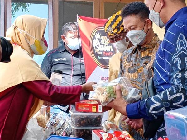 Edi Kamtono Ajak Warga Pontianak Belanja Produk Lokal Bangkitkan UMKM