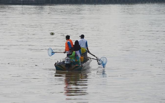 Hari Air Sedunia 2022, Edi Rusdi Kamtono: Jangan Buang Sampah di Parit atau Sungai