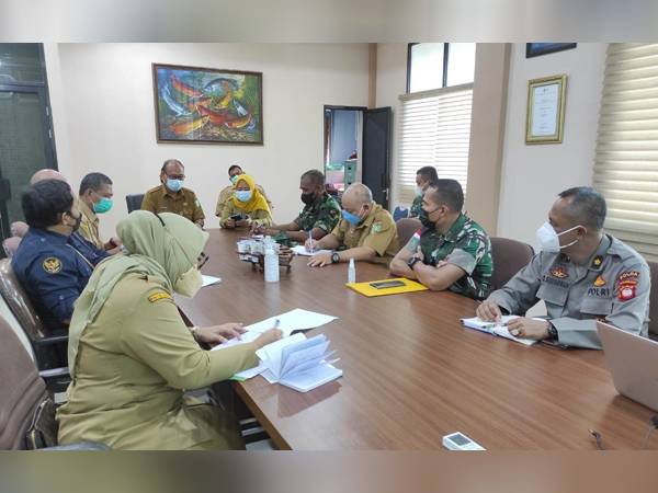 Dinkes Kalbar Gelar Rakor Lintas Sektor, Bahas Prosedur Rujukan PMI yang Positif Covid-19