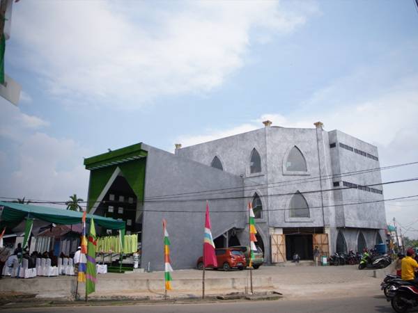 Edi Kamtono Sebut Arsitektur Masjid Nurul Jannah Unik dan Khas