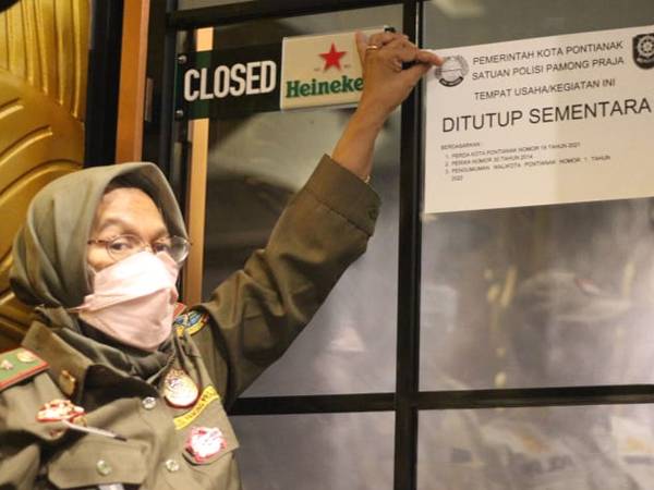 Kedapatan Beroperasi Saat Ramadan, Pemkot Pontianak Segel Kenzo Bar and Resto Hotel My Home