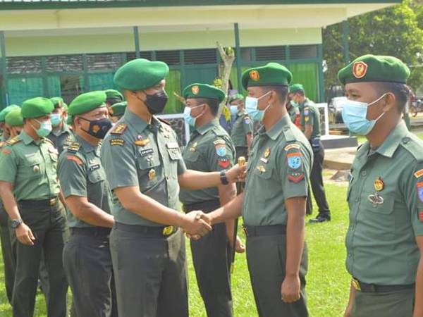 Pimpin Upacara Korps Raport Kenaikan Pangkat, Ini Pesan Dandim 1203/Ketapang