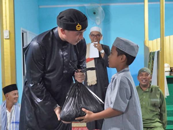 Safari Ramadan di Putussibau Utara, Wahyudi Hidayat Ajak Masyarakat Jaga Suasana Kondusif