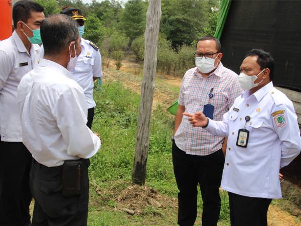 Sekda Mohd Zaini Dampingi Tim Diseminasi Kemendagri ke Semitau