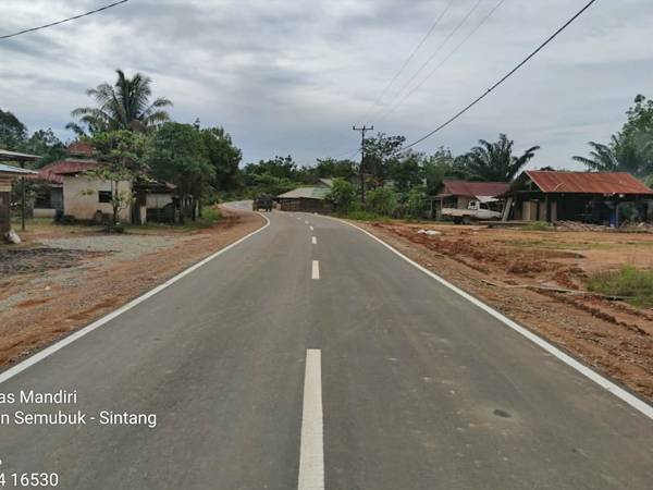 Jalan Sintang-Semubuk Perlahan Mulai Mulus, PUPR Kalbar: Akan Terus Berlanjut