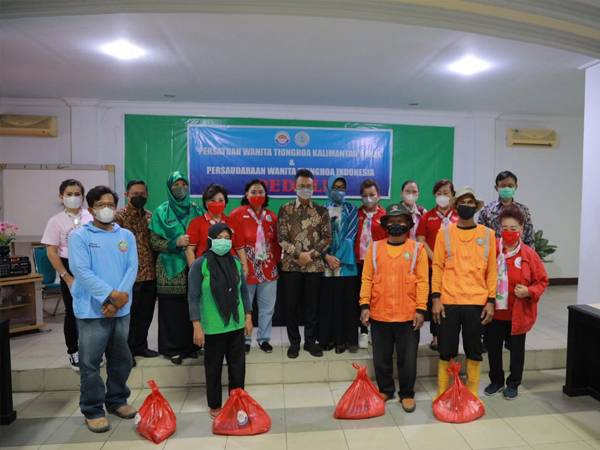 Syahyeri Merasa Terbantu dengan Bantuan Sembako dari Wako Pontianak