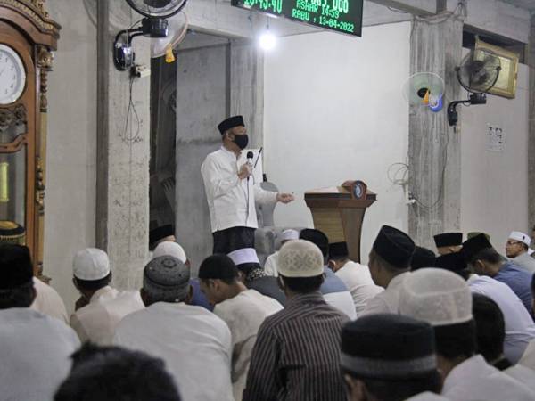 Tarawih di Banjar Serasan, Sutarmidji: Isi Ramadan dengan Ibadah dan Pelajari Ilmu Agama