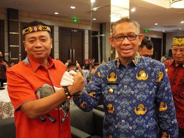 Tanggapi Poster Norsan-Lasarus, PDIP: Bisa Jadi Besok Sutarmidji yang Pasangan dengan Lasarus