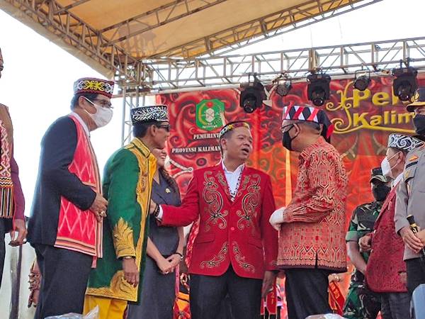 Cornelis Absen di Pekan Gawai Dayak XXXVI, Ini Penjelasan Lasarus…