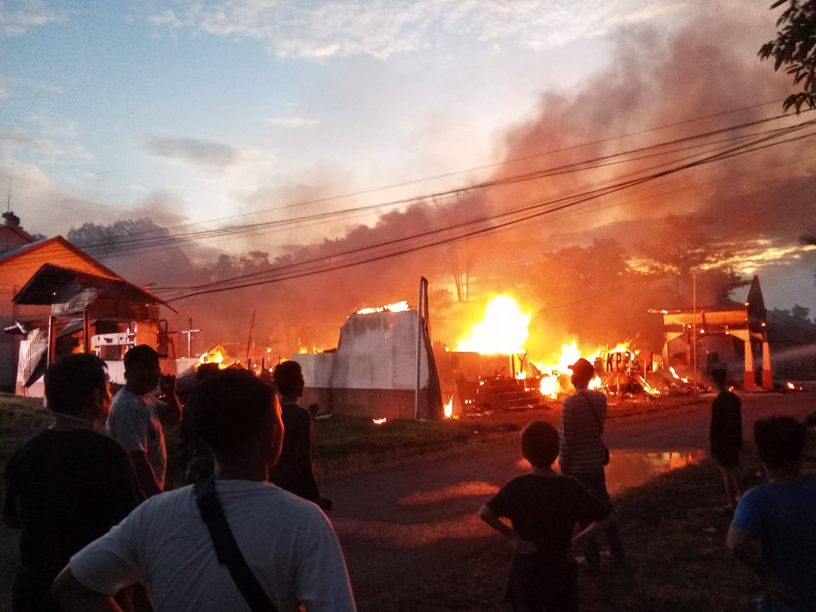 BKPSDM Kapuas Hulu Terbakar, Berkas dan Dokumen Jadi Abu