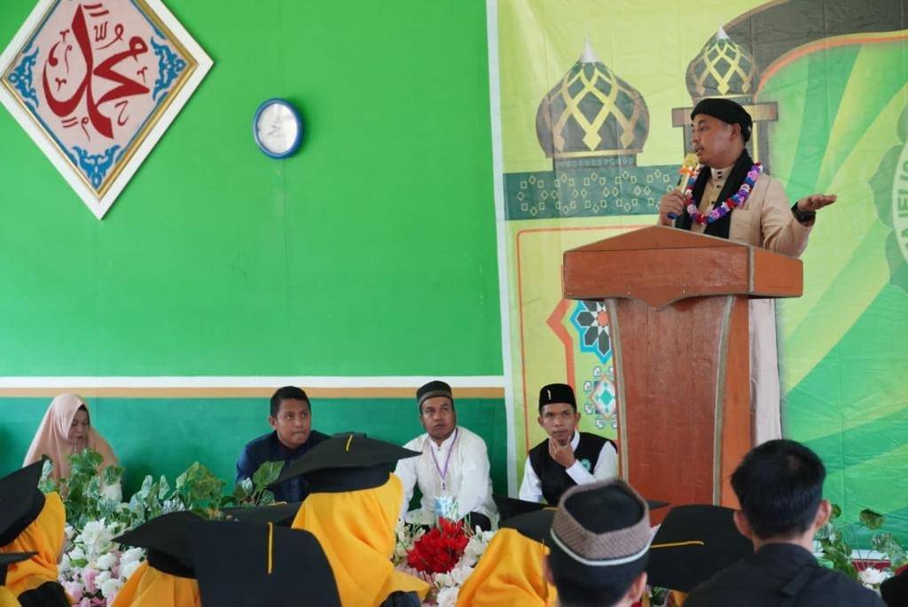 Wabup Wahyudi Hidayat Halal Bihalal di Desa Landau Badai