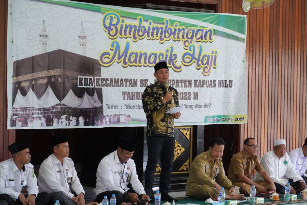 Wabup Wahyudi Hidayat Buka Bimbingan Manasik Haji se-Kabupaten Kapuas Hulu Tahun 2022