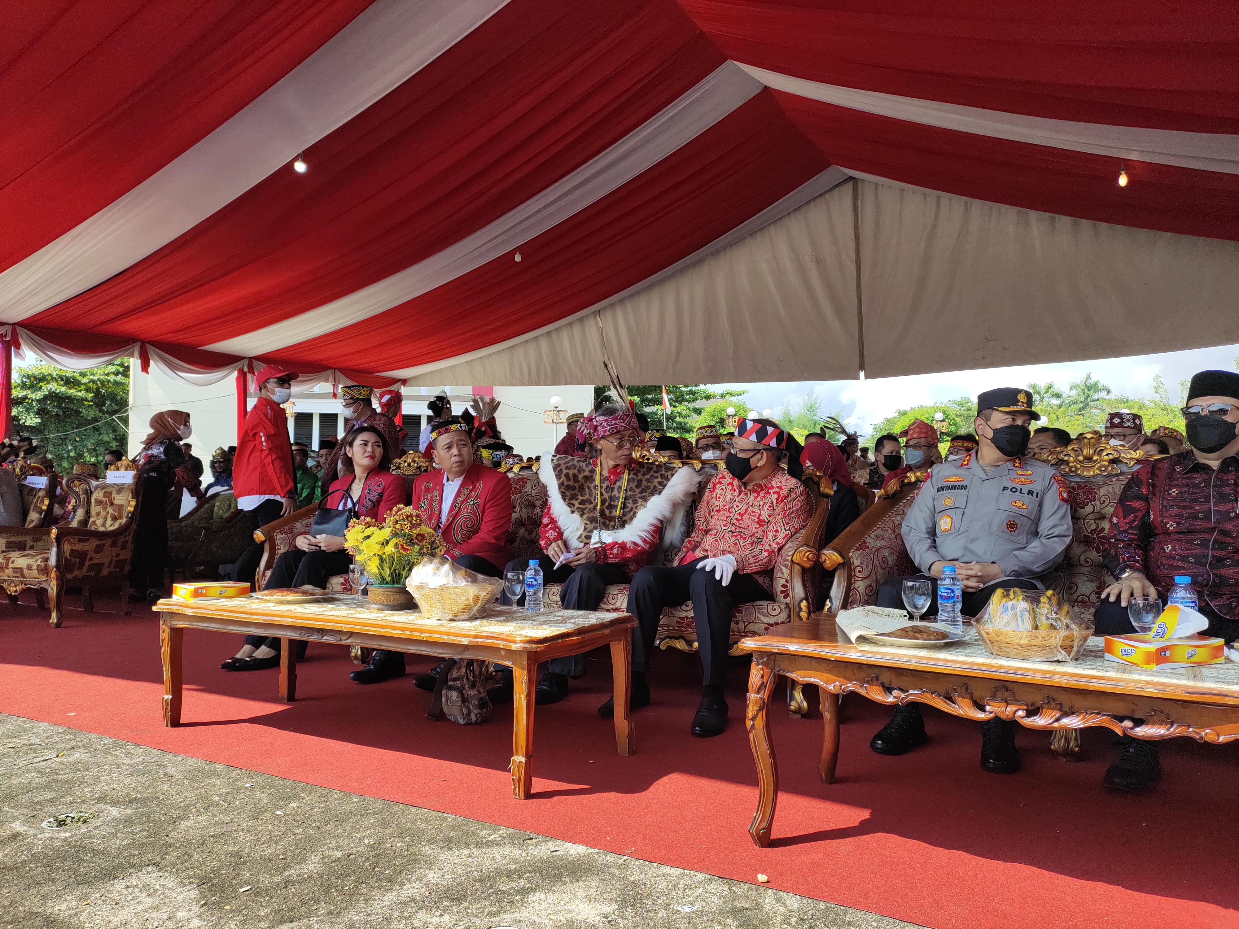 Sutarmidji dan Lasarus Kompak Hadir di Pekan Gawai Dayak XXXVI, Cornelis Absen