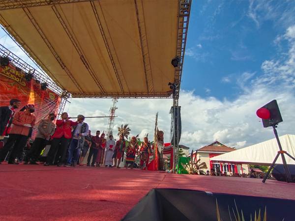 Pekan Gawai Dayak Kalbar XXXVI, Lasarus: Wujud Syukur Orang Dayak Pada Jubata