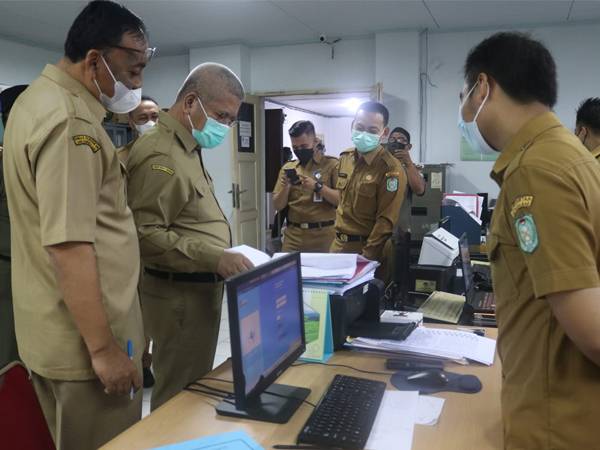 Pj Gubernur Kalbar Bakal Sanksi ASN Pelayanan Publik yang Nambah Libur Lebaran