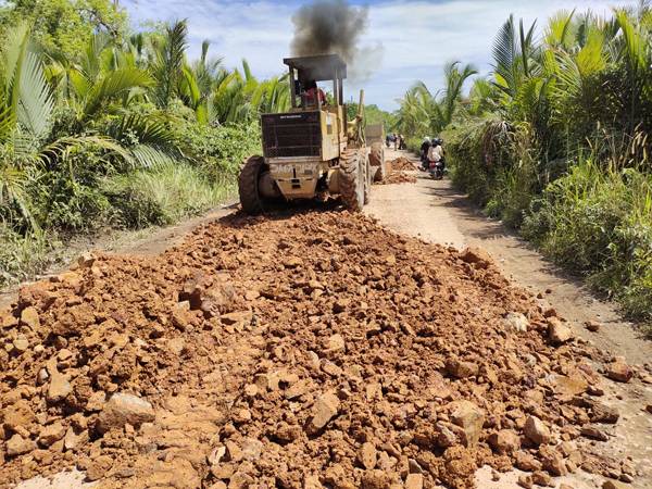 PUPR Kalbar Target Tuntaskan Jalan Siduk-Sukadana