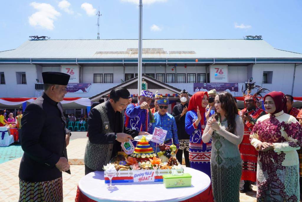 Setelah Vakum 2 Tahun, Pemkab Kapuas Hulu Gelar Parade HUT ke-127