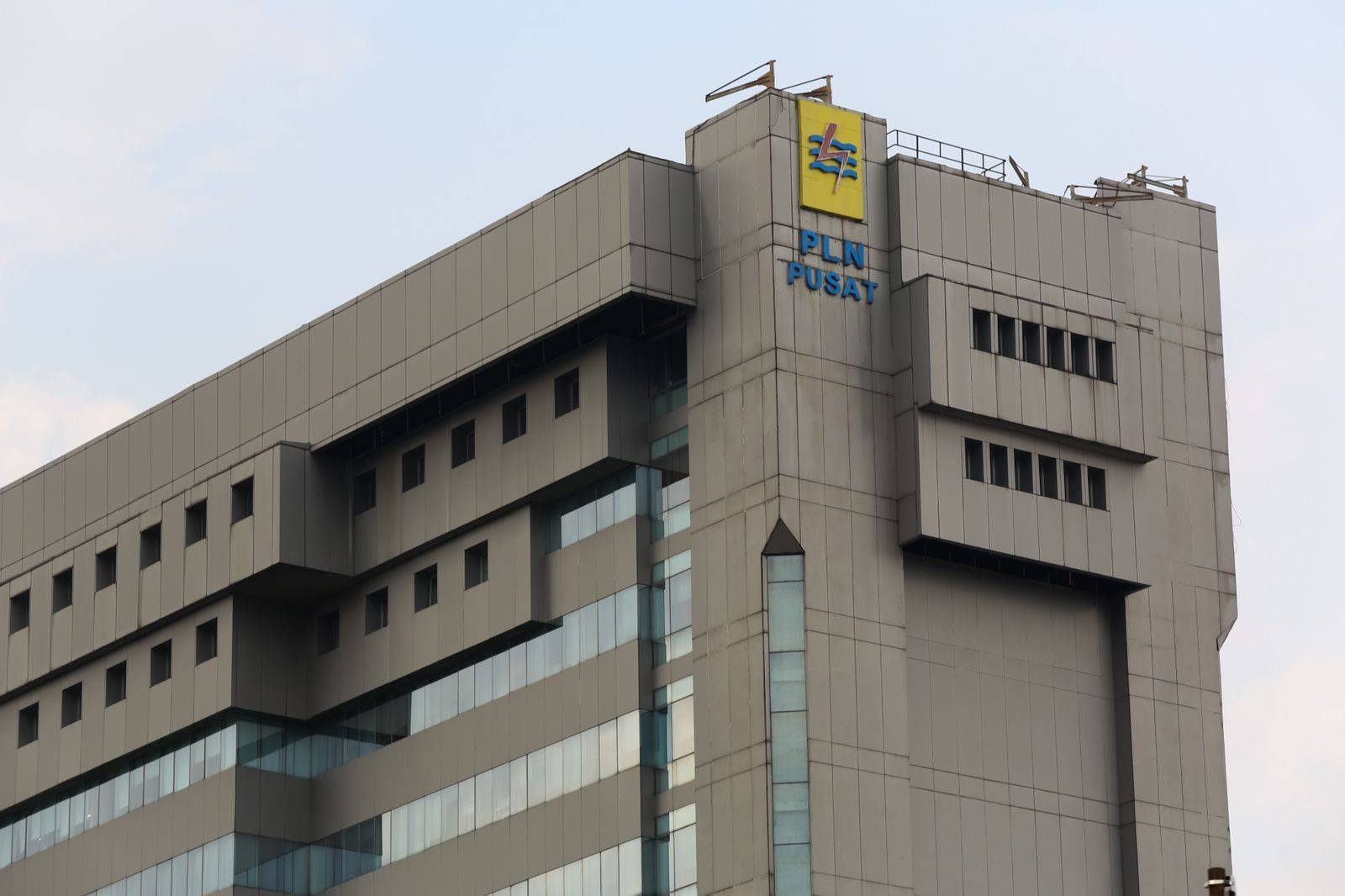 Bukti Negara Hadir, PLN Salurkan Stimulus Listrik Pemerintah Rp24,23 Triliun Saat Pandemi