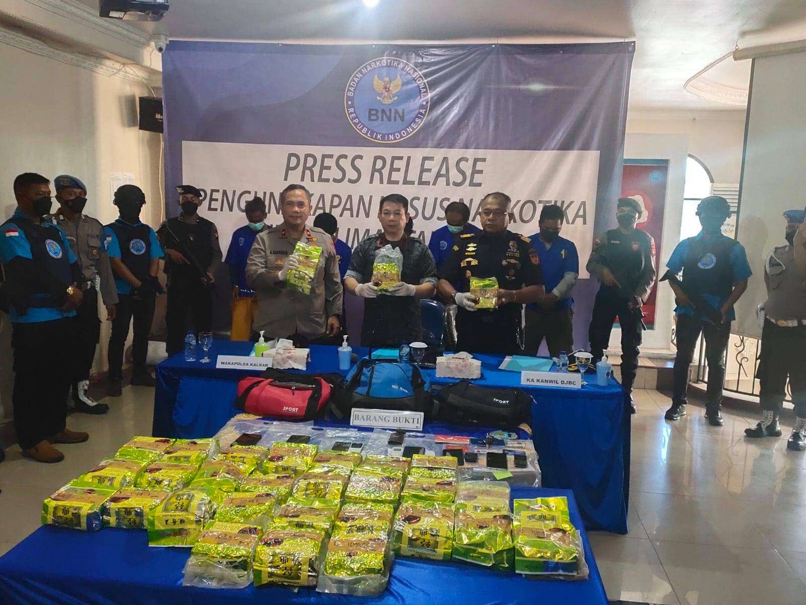 BNNP Kalbar Gagalkan Penyelundupan Sabu Seberat 31 Kilogram Asal Malaysia