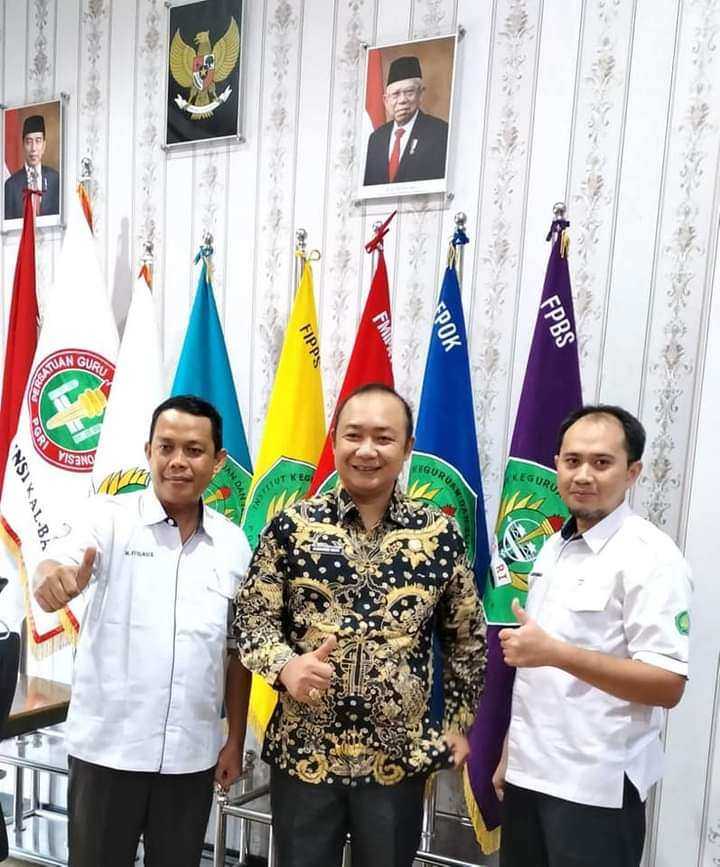 Sekda Alexander Wilyo Bangga Rektor Baru IKIP PGRI Pontianak Berasal dari Ketapang