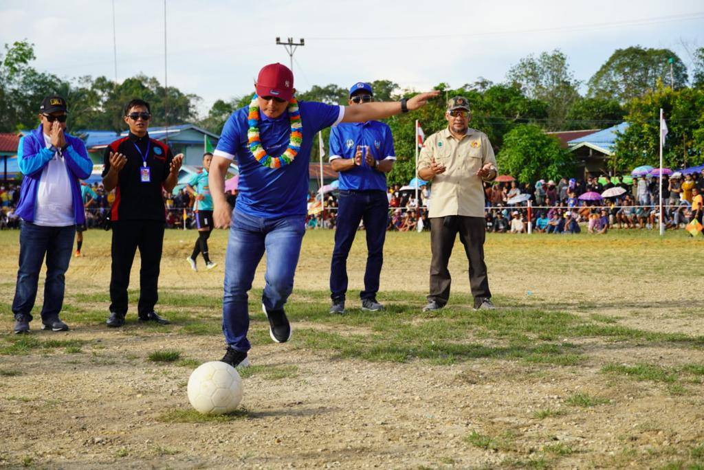 Tutup Latihan Berhadiah Sasan Cup 2022, Ini Harapan Wabup Kapuas Hulu
