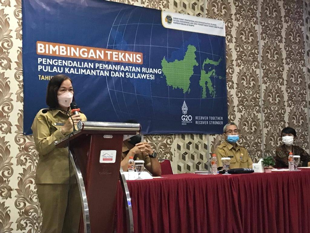 Sekda Sintang Buka Kegiatan Konsultasi Publik Soal Pemanfaatan Ruang Daerah