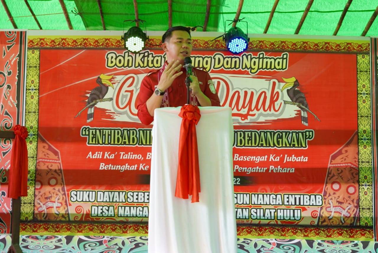 Senangnya Bupati Kapuas Hulu Melihat Keterlibatan Generasi Muda dalam Acara Gawai Dayak