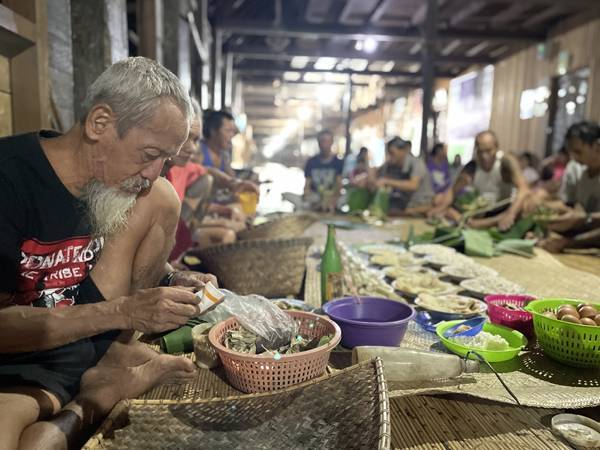 Ngampun, Tradisi Dayak Iban untuk Kembalikan Keseimbangan Kosmis