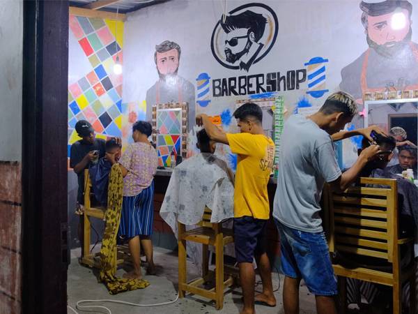 Pelanggan Bisnis dan Industri Bersyukur Tak Terdampak Penyesuaian Tarif Listrik