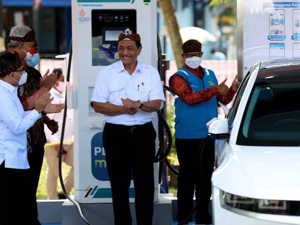 Dukung Green Tourism, PLN Hadirkan 27 SPKLU di 5 Destinasi Wisata