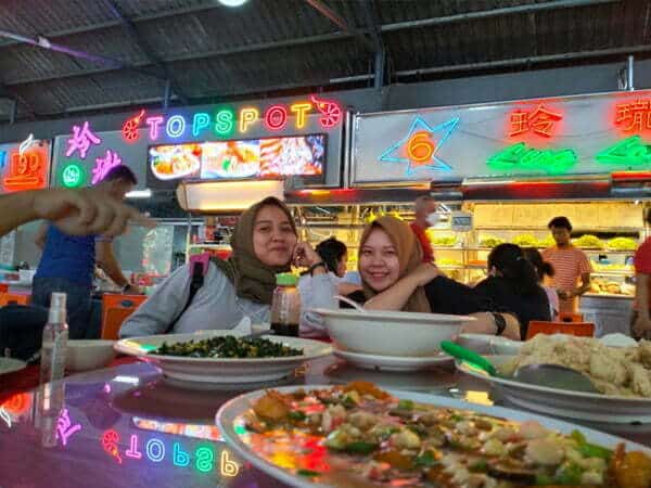 Topspot, Pusat Kuliner Seafood yang Digemari di Kuching